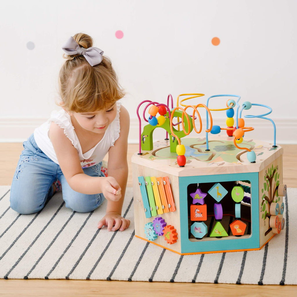 Wooden Activity Cube Station O410